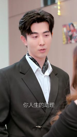 川实力演绎霸总追爱笑不活了爱游戏最新“人间油物 ”李(图5)